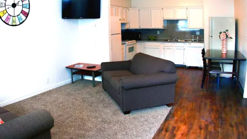 Somerset Apartments photo 4