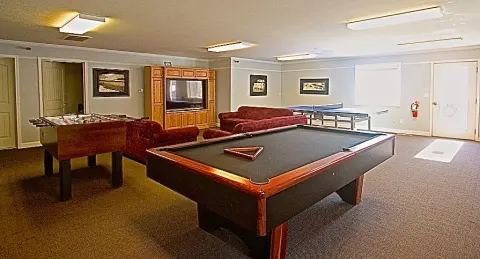 Shelbourne Apartments photo 3