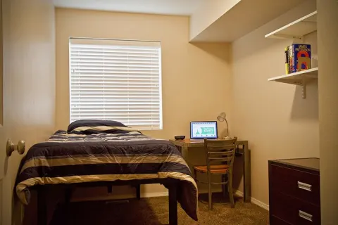 Shelbourne Apartments photo 2