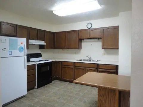 Riviera Apartments photo 2