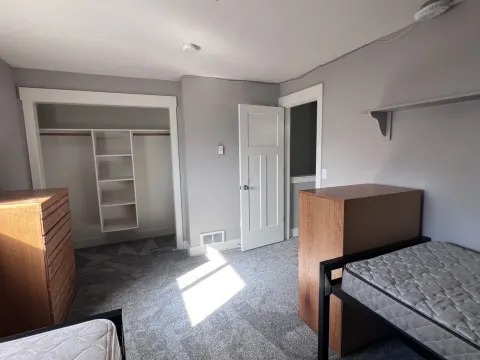 Snowview Apartments photo 3