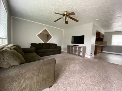 Park View Apts photo 2