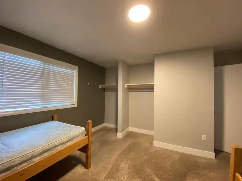 Park View Apts photo 4