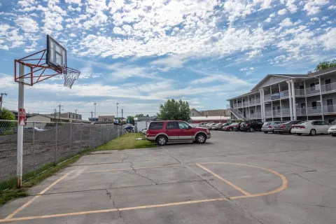Georgetown Apartments photo 3
